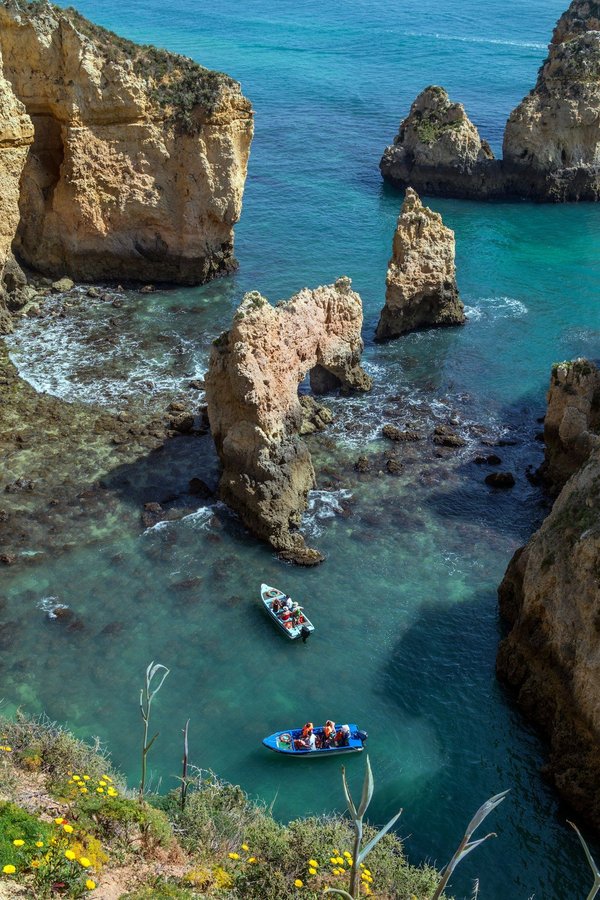 Living as expat in portugal: explore top destinations and tales